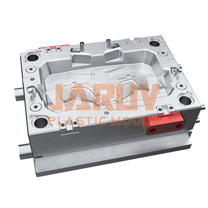 高光电镀饰条模具 04