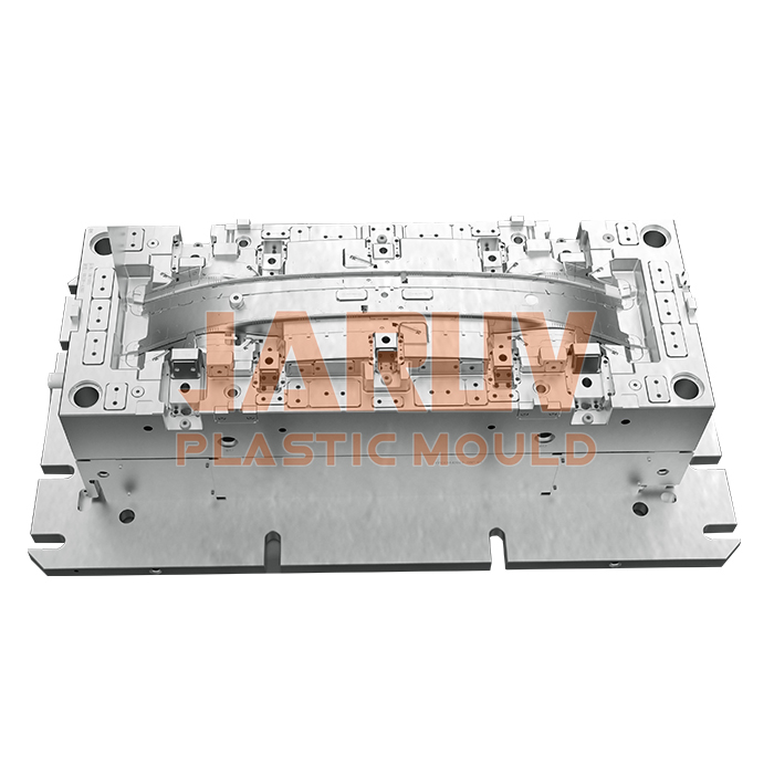 高光电镀饰条模具 10